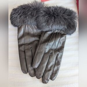 Brown leather gloves with real fur